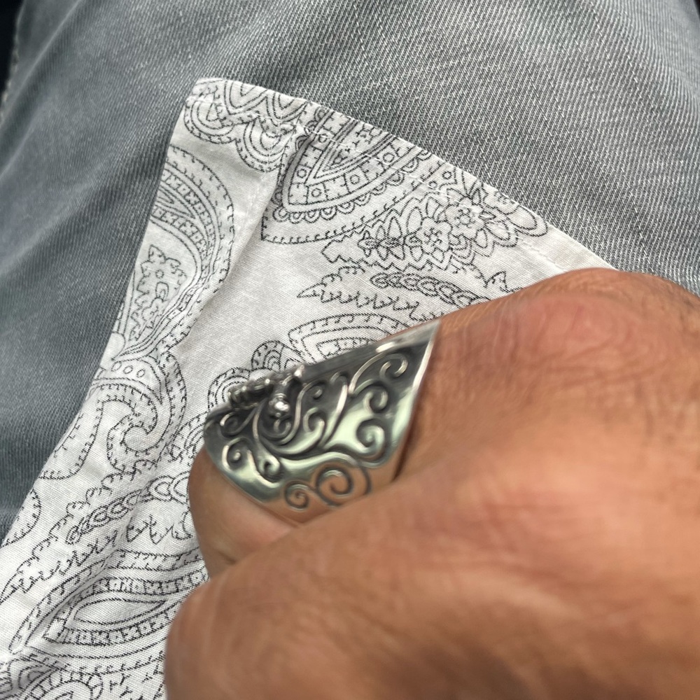 Ring - Picture 3 of 7